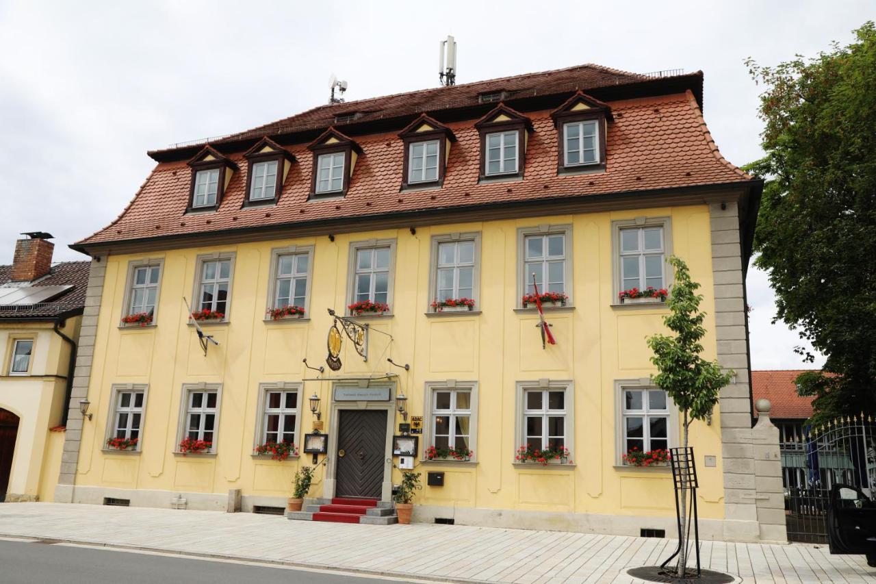 Hotel Goldener Adler Garni Hallstadt Exteriör bild