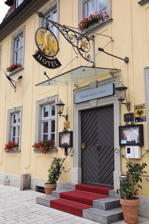 Hotel Goldener Adler Garni Hallstadt Exteriör bild