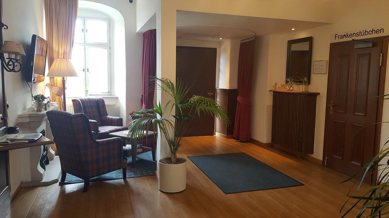 Hotel Goldener Adler Garni Hallstadt Exteriör bild
